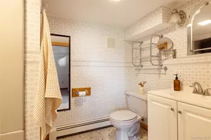 36 Peckham Rd, Poughkeepsie, NY 12603 - Photo 15