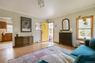36 Peckham Rd, Poughkeepsie, NY 12603 - Photo 7