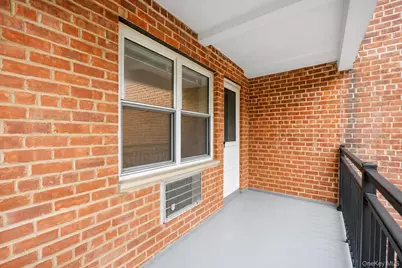 25 Chapel Place #2M, Great Neck, NY 11021 - Photo 5