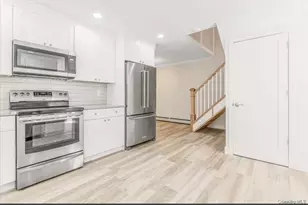 6 Autumn Dr, Mount Sinai, NY 11766 - Photo 7