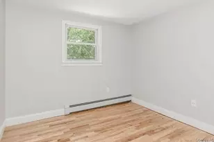 6 Autumn Dr, Mount Sinai, NY 11766 - Photo 13