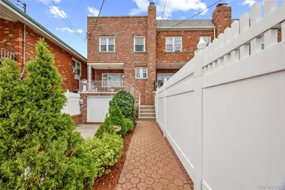 727 Hollywood Avenue, Bronx, NY 10465 - Photo 3