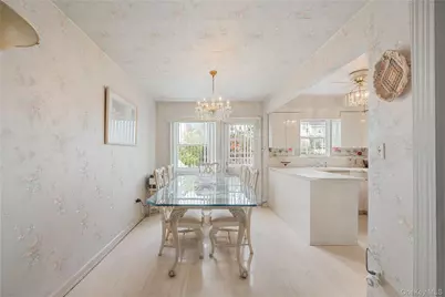 727 Hollywood Avenue, Bronx, NY 10465 - Photo 11