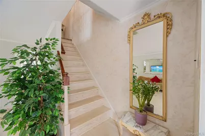 727 Hollywood Avenue, Bronx, NY 10465 - Photo 7
