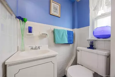 727 Hollywood Avenue, Bronx, NY 10465 - Photo 17