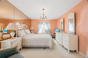 727 Hollywood Ave, Bronx, NY 10465 - Photo 21