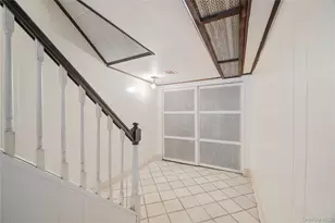 727 Hollywood Ave, Bronx, NY 10465 - Photo 31