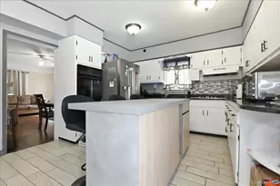 13-51 McBride St, Far Rockaway, NY 11691 - Photo 7