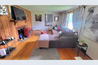 6 Bircher Avenue, Poughkeepsie, NY 12601 - Photo 13