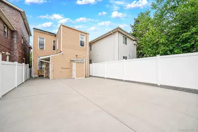 105 Hale Ave, Brooklyn, NY 11208 - Photo 33