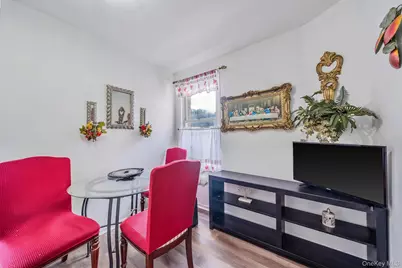 105 Hale Ave, Brooklyn, NY 11208 - Photo 15