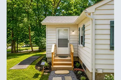 40 Christian Avenue, Setauket, NY 11733 - Photo 23