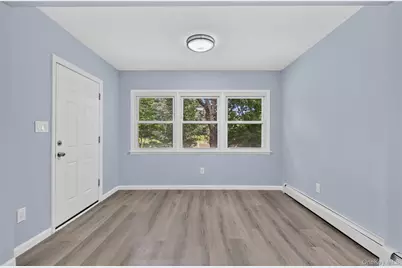 40 Christian Avenue, Setauket, NY 11733 - Photo 15