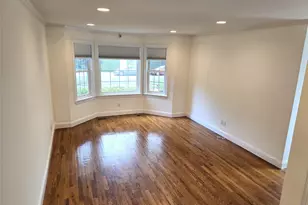 63 Dunwood Rd, Port Washington, NY 11050 - Photo 3