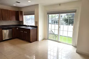 63 Dunwood Rd, Port Washington, NY 11050 - Photo 7