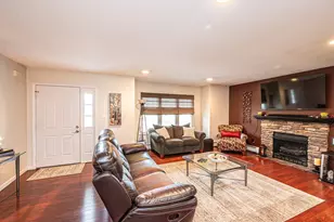 39 Creekside Dr, Middle Island, NY 11953 - Photo 17