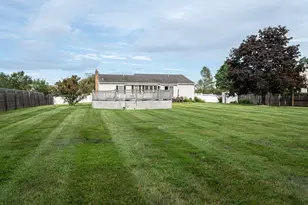 39 Creekside Dr, Middle Island, NY 11953 - Photo 11