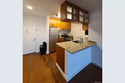 40-28 College Point Boulevard #907, Flushing, NY 11354 - Photo 3