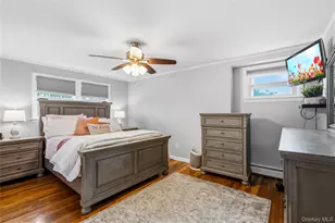 29 Hy Pl, Lake Grove, NY 11755 - Photo 21