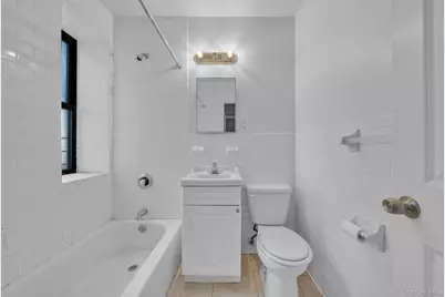 1015 Summit Avenue #1D, Bronx, NY 10452 - Photo 9
