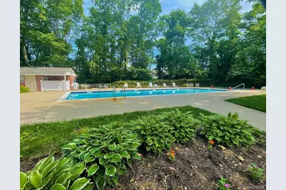 704 Towne House Village #704, Hauppauge, NY 11749 - Photo 9