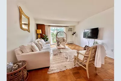 704 Towne House Village #704, Hauppauge, NY 11749 - Photo 3