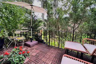 704 Towne House Village, Hauppauge, NY 11749 - Photo 5