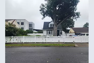 5 Konig Court, Roosevelt, NY 11575 - Photo 1
