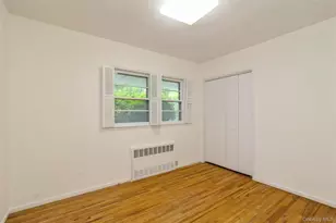 5 Hemlock Dr, East Hills, NY 11576 - Photo 7