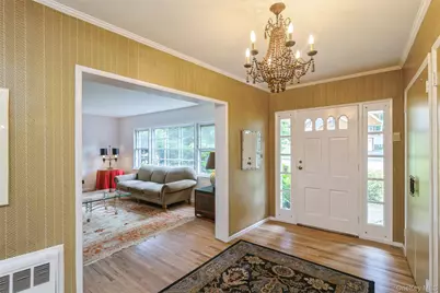 5 Hemlock Drive, East Hills, NY 11576 - Photo 3