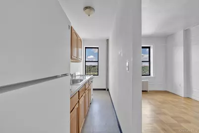 1015 Summit Avenue #2A, Bronx, NY 10452 - Photo 9