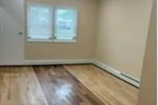 75 Carleton Ave, Islip Terrace, NY 11752 - Photo 5