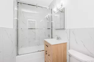 427 Taylor Ave, Bronx, NY 10473 - Photo 9