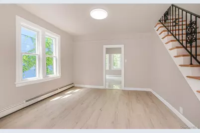 427 Taylor Avenue, Bronx, NY 10473 - Photo 7