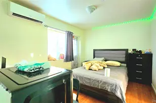 42-10 164th St, Flushing, NY 11358 - Photo 15