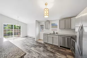 28 Ashwood Dr, Shirley, NY 11967 - Photo 11