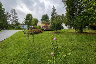 29 Madison Ave, Hyde Park, NY 12538 - Photo 5