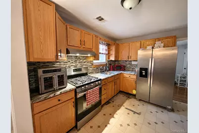 29 Madison Avenue, Hyde Park, NY 12538 - Photo 11