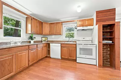 52 Valley Drive, Sound Beach, NY 11789 - Photo 5