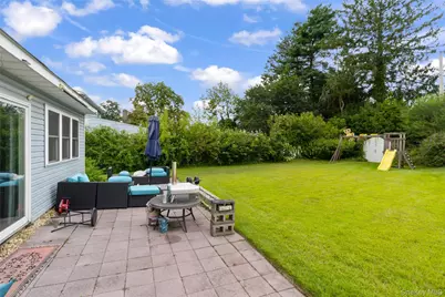 42 Mockingbird Lane, Levittown, NY 11756 - Photo 5