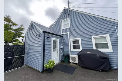 107 Azalea Road, Levittown, NY 11756 - Photo 19