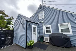 107 Azalea Rd, Levittown, NY 11756 - Photo 19