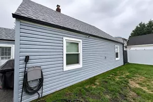 107 Azalea Rd, Levittown, NY 11756 - Photo 17