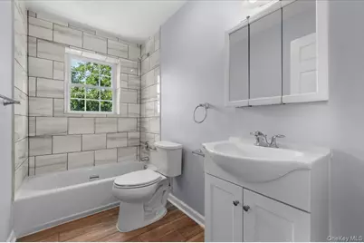 911 Hicksville Road, Far Rockaway, NY 11691 - Photo 15