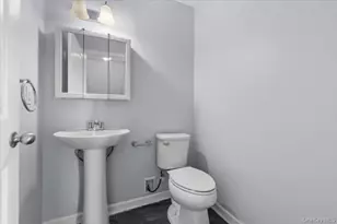 9-11 Hicksville Rd, Far Rockaway, NY 11691 - Photo 7