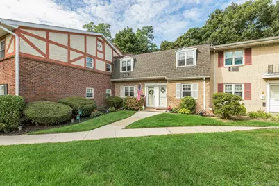 21 Glen Hollow Drive #G9, Holtsville, NY 11742 - Photo 1