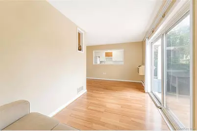 263 N Newbridge Road, Levittown, NY 11756 - Photo 7