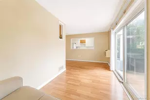 263 N Newbridge Rd, Levittown, NY 11756 - Photo 7