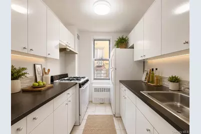 3425 150th Street #1J, Flushing, NY 11354 - Photo 7