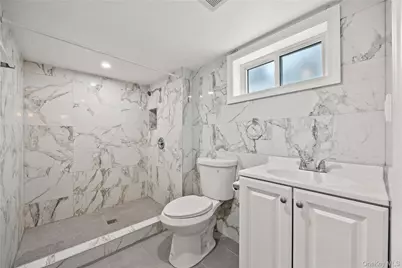 425 Marcellus Road, Mineola, NY 11501 - Photo 15